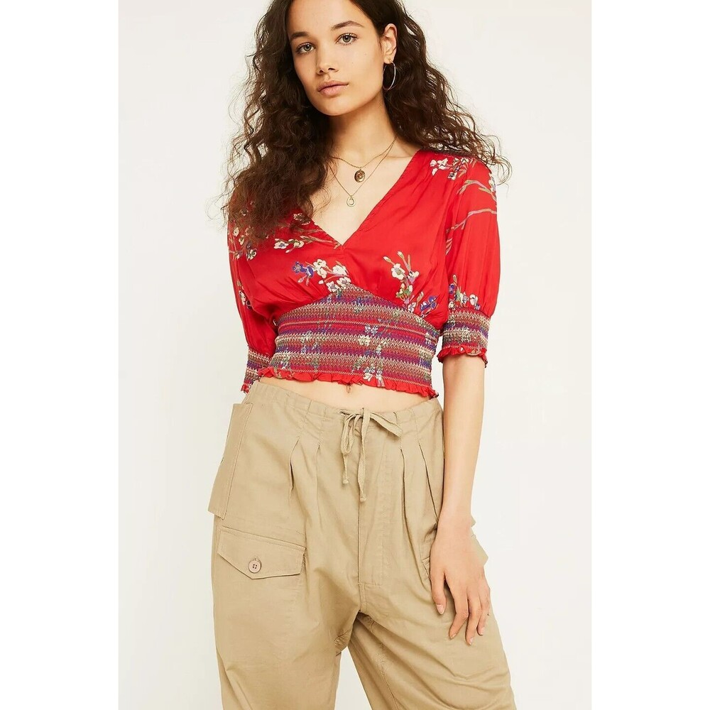 Urban Outfitters UO Smocked Red Floral Tea Blouse Summery V-neck Womens Size XS